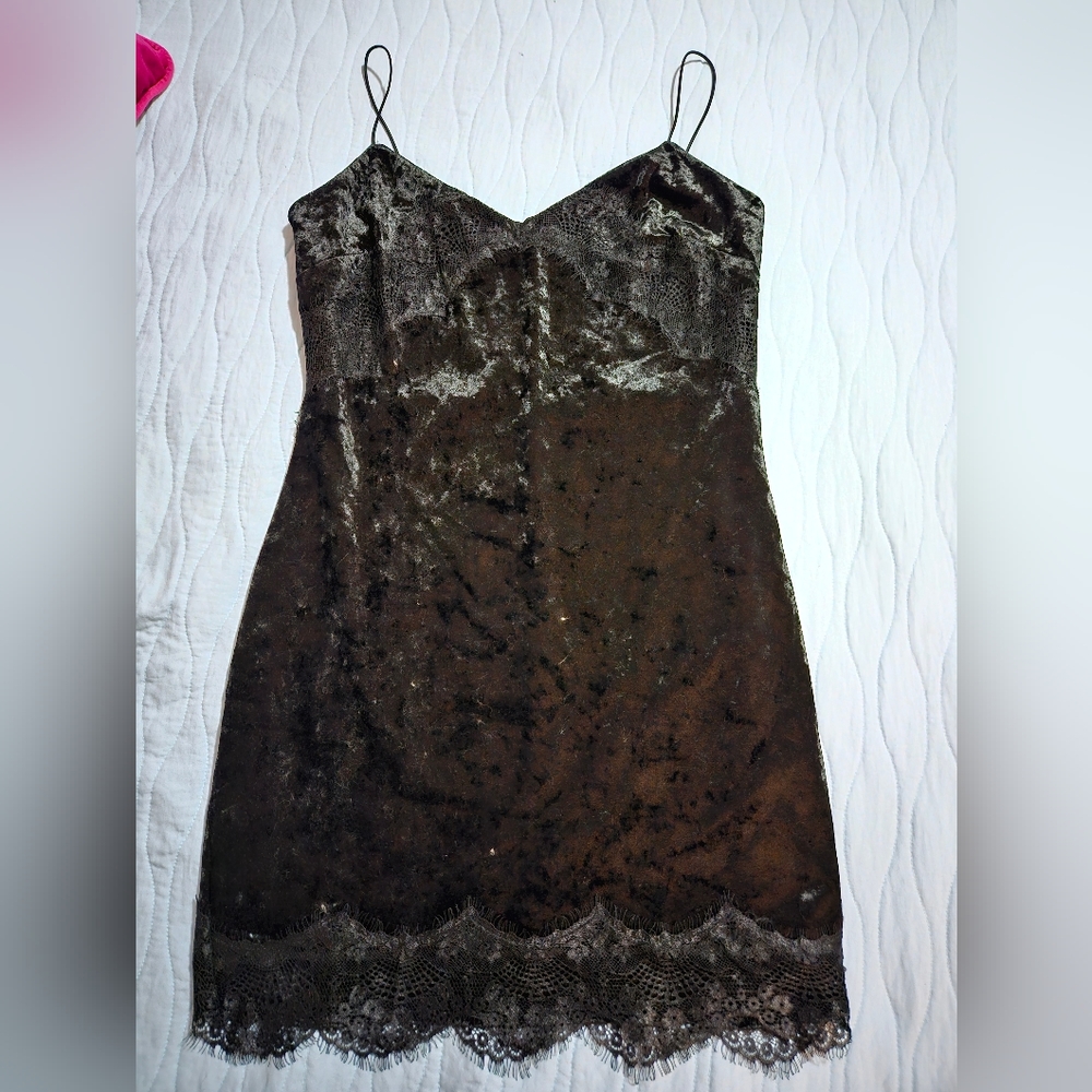 Guess Crushed Velvet Dress
